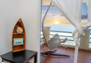 BEACHFRONT Relaxation 1 Bedroom Apt
