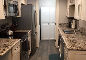 Beautiful Lakefront Condo with Amazing Views!