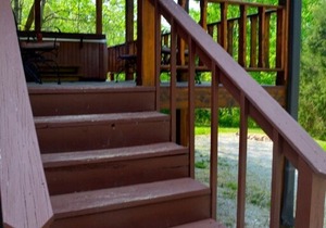 Deluxe with HOT TUB cabin #20. Located on Patoka Lake in Southern Indiana