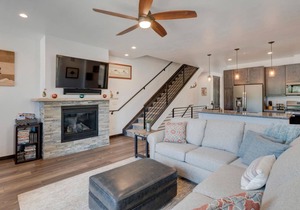 Downtown WP Penthouse 282 I Private Rooftop Hot Tub I Views I Bunk Room I Discounted Attractions