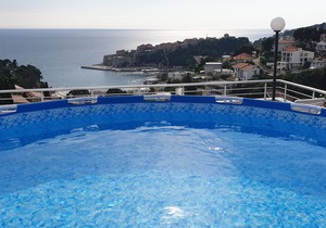 Economy triple studio no sea view