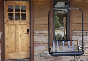 Family-friendly condo w/ a rec room & private hot tub - walk to slopes