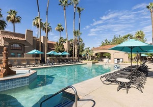 Free Local Shuttle to Old Town Scottsdale, Fashion Square Mall, Camelback