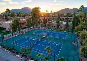 Free Local Shuttle to Old Town Scottsdale, Fashion Square Mall, Camelback