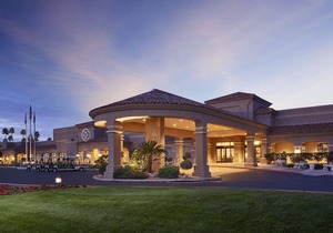 Fun for the Whole Family! 4 Pet-Friendly Units, 5 Pools, Near Golf, Hiking