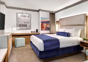 Las Vegas Vacation! Pools, Game Room, Casino, Parking! Near The Neon Museum
