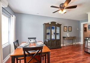 Luxurious & Spacious One Bedroom Downtown Flat