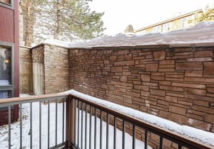 Luxury Condo, Great Location, Community Amenities & Year-Round Recreation! PC Silver Cliff 101