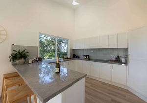 Masters Cottage - MacMasters Beach