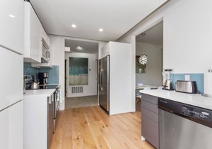 ★Modern Ritz Pointe Beach Escape★ STR 23-0009
