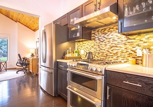 Panoramic Views! Designer`s Condo on Golf Course w/Resort Amenities