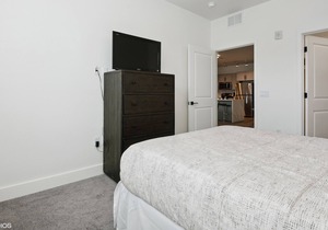 PURE SUITES 2 Bed Downtown Phoenix Gym Pool Grills Parking