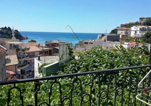 Sea view family apartments located at the heart of Town