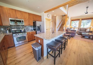 Spacious Alpine Retreat | Pool, Hot Tubs & Views