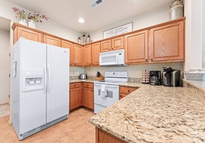 Spacious Fall Getaway in StoneBridge Near SDC and Table Rock Lake