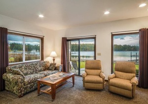 Summer Vacation on Lake Pend Oreille - July 19-26th -1bd 1 bath Condo. Slps 4