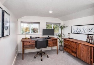 This house is a 4 bedroom(s), 3.5 bathrooms, located in Salt Lake City, UT.