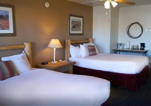 Two Queen Suite 110 in Fort Verde Suites
