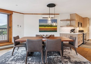 Unparalleled 4BR Penthouse 360° Vail & Beaver Creek Views Luxury Retreat