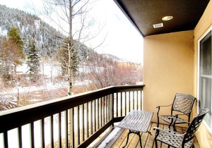 Updated with a Modern Touch, Hot Tub, on the Eagle River