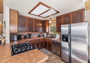 Upscale with Private Hot Tub! Deck with View! Game Room! Close to Skiing!