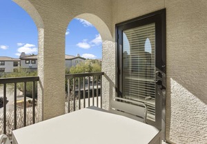 Hotel ∙ Private 2BR Condo in Zone Luxe with Balcony & Pool
