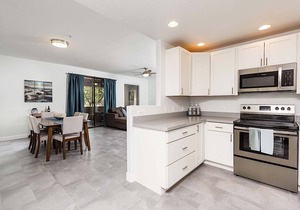 Villages North Condo - A Luxury Scottsdale Condo | Pool, Tennis & More!