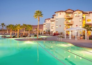 Visit the amazing Red Rock Formation in this beautiful 1BD condo with amenities