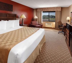 Roosevelt Grand Dakota Surestay 