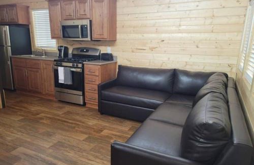 Valle Ski Chalet | 036 Tiny Home nr Grand Canyon South Rim Sleeps 8 - Full Kitchen