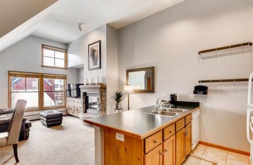 River Run Apartment | 1 Bedroom Plus Murphy Mountain Condo In River Run Village With Mountain Views And Walking Distance To Ski Slopes