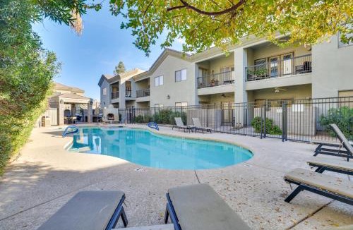 Camelback East House | < 1 Mi to Biltmore Fashion Park: Condo w/Pool!