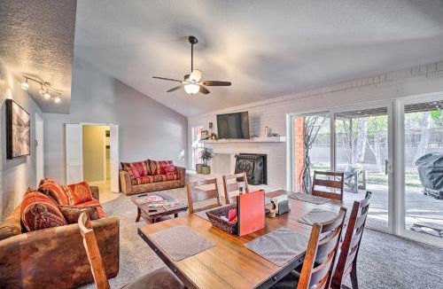 Sedona House | 1 Mi to Cathedral Rock Trailhead: Home w/Sunroom