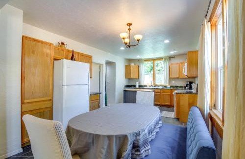 Bandon House | < 1 Mi to Coquille River: Cottage w/Private Yard!