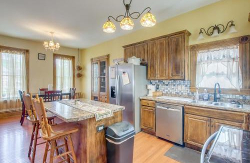 Dubuque House | < 1 Mi to Downtown: Historic Dubuque Gem!