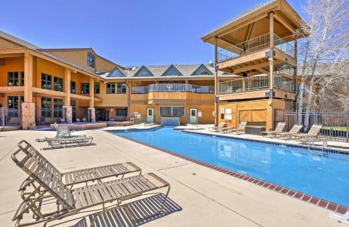 Granby House | < 1 Mi to Granby Rodeo! Retreat w/Pool & Hot Tub