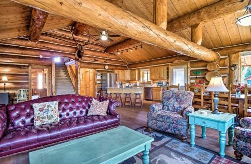 Grand Lake House | < 1 Mi to Lake Granby: Log Cabin w/Fire Pit