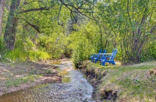 Cascade-Chipita Park House | 1 Mi to Pikes Peak! Creekside Family Hideaway