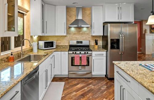West Sedona House | 1 Mi to Trails: Pet-Friendly Home in West Sedona!