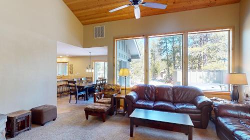 Deer Park House | 1 Poplar Lane