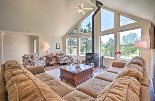 Deschutes River Woods House | 10-Acre Bend Home Less Than 4 Mi to Old Mill District