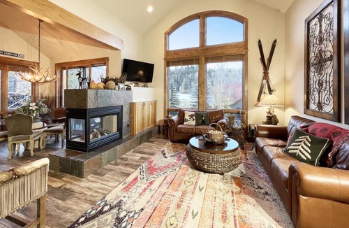 Mountain Village Condo | 102 m² Condo ∙ 1 bedroom ∙ 6 guests