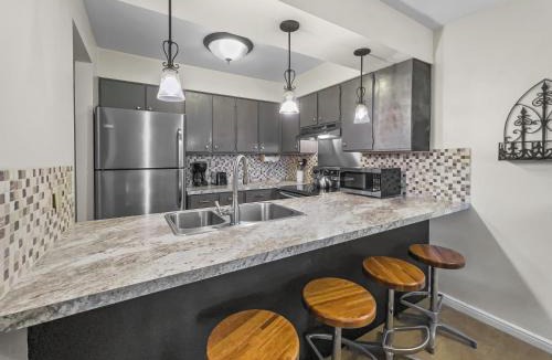 North Park City Apartment | 103 Empire Coalition Escape! Cozy Condo Close to Resort! condo