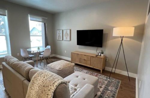 La Grande Apartment | 108 Spacious studio rental in La Grande