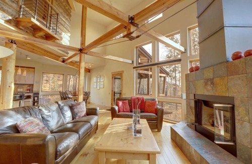 Hamilton Creek House | 11 Stormwatch Circle