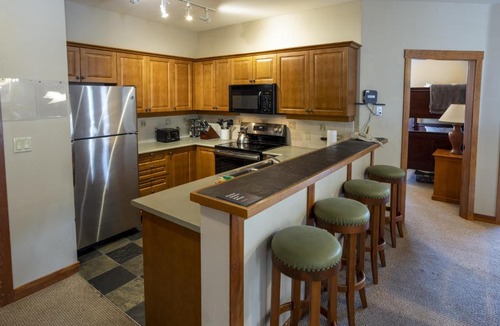 Salt Lake Mountain Resorts Apartment | 1102 - Two Bedroom Standard Eagle Springs West