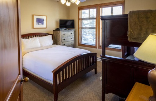 Salt Lake Mountain Resorts Apartment | 1102 - Two Bedroom Standard Eagle Springs West