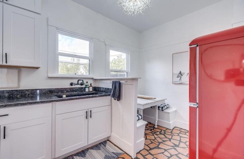 Tucson House | 111 Park (Jill Reilly)