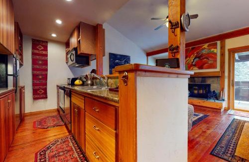 Moose Wilson Road Apartment | 1123 Indian Paintbrush