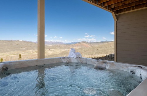 Granby House | 113 Peak View